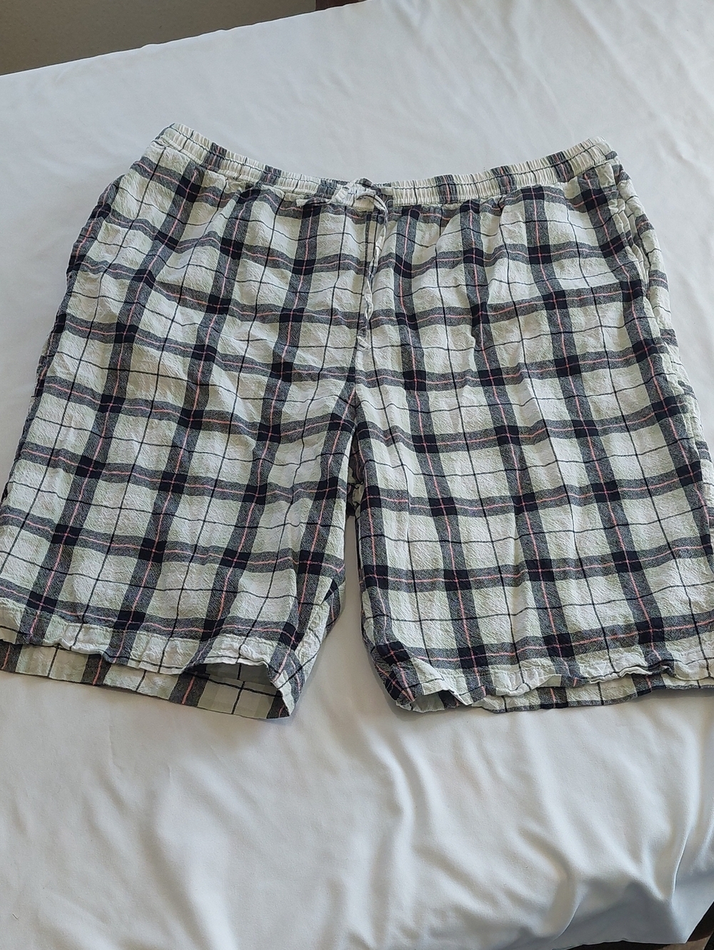 Easy Essentials Plaid Cotton Elastic-Waist Shorts.Size 1X